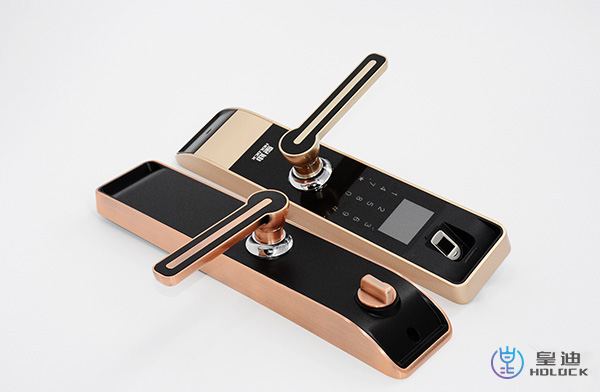 皇迪A4外觀由奧迪資深外觀造型師設(shè)計(jì)·氣質(zhì)出眾